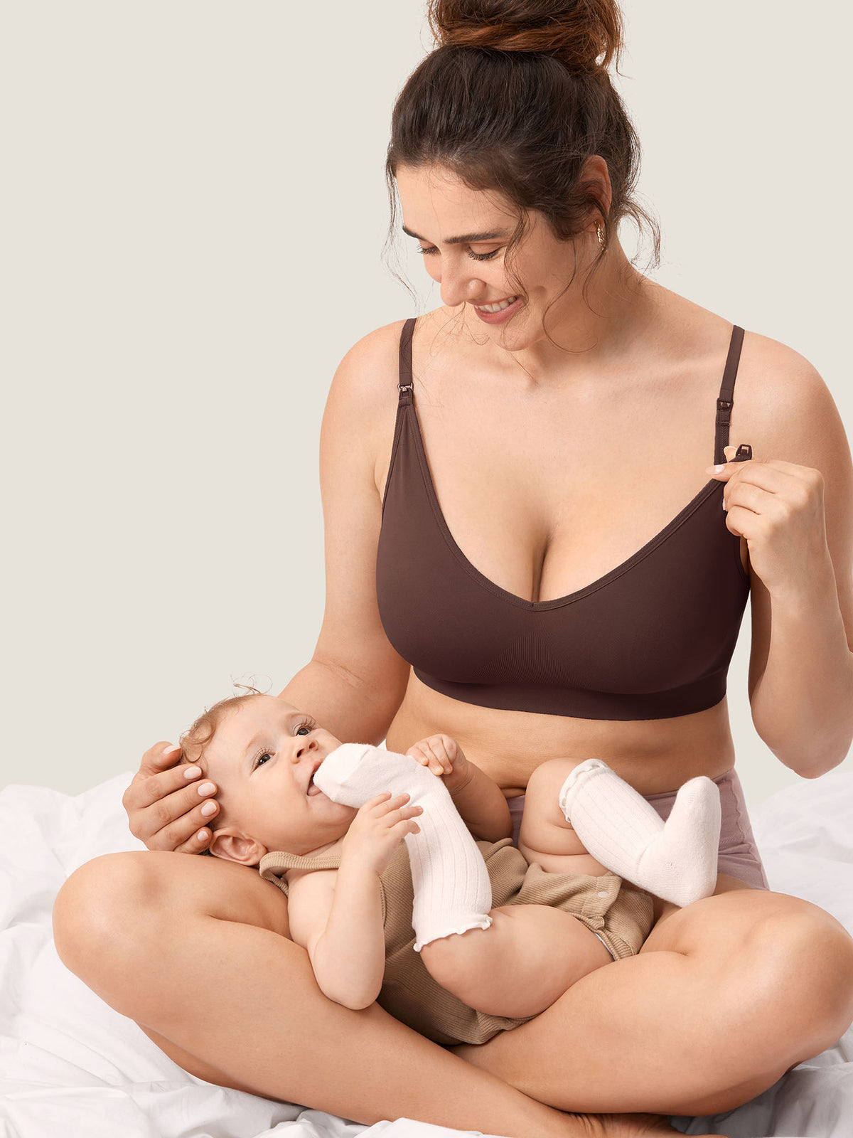 MOMANDA Women's Seamless Soft Knit Nursing Bra Hazelnut