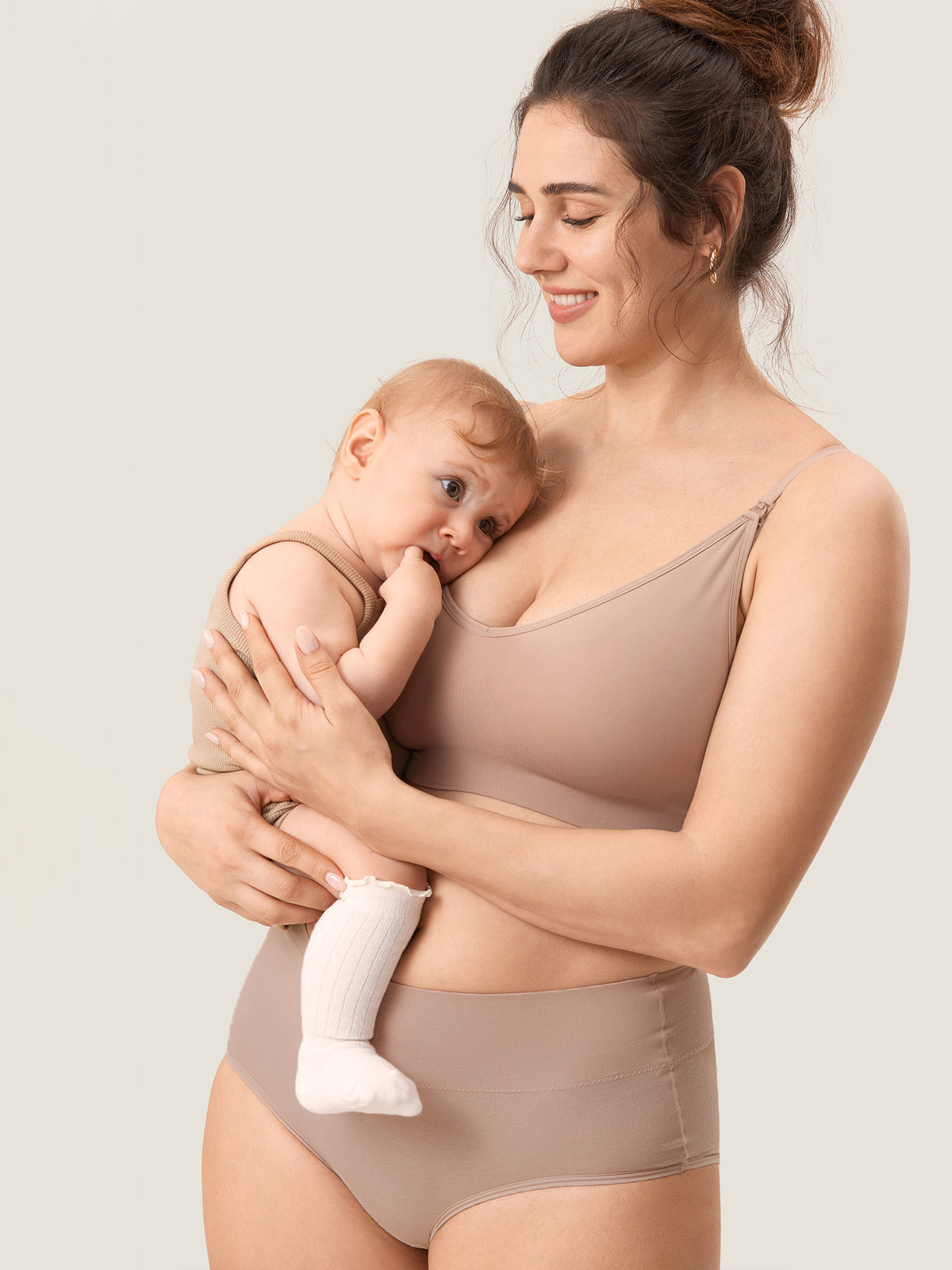 MOMANDA Women's Seamless Soft Knit Nursing Bra Cocoa Beige