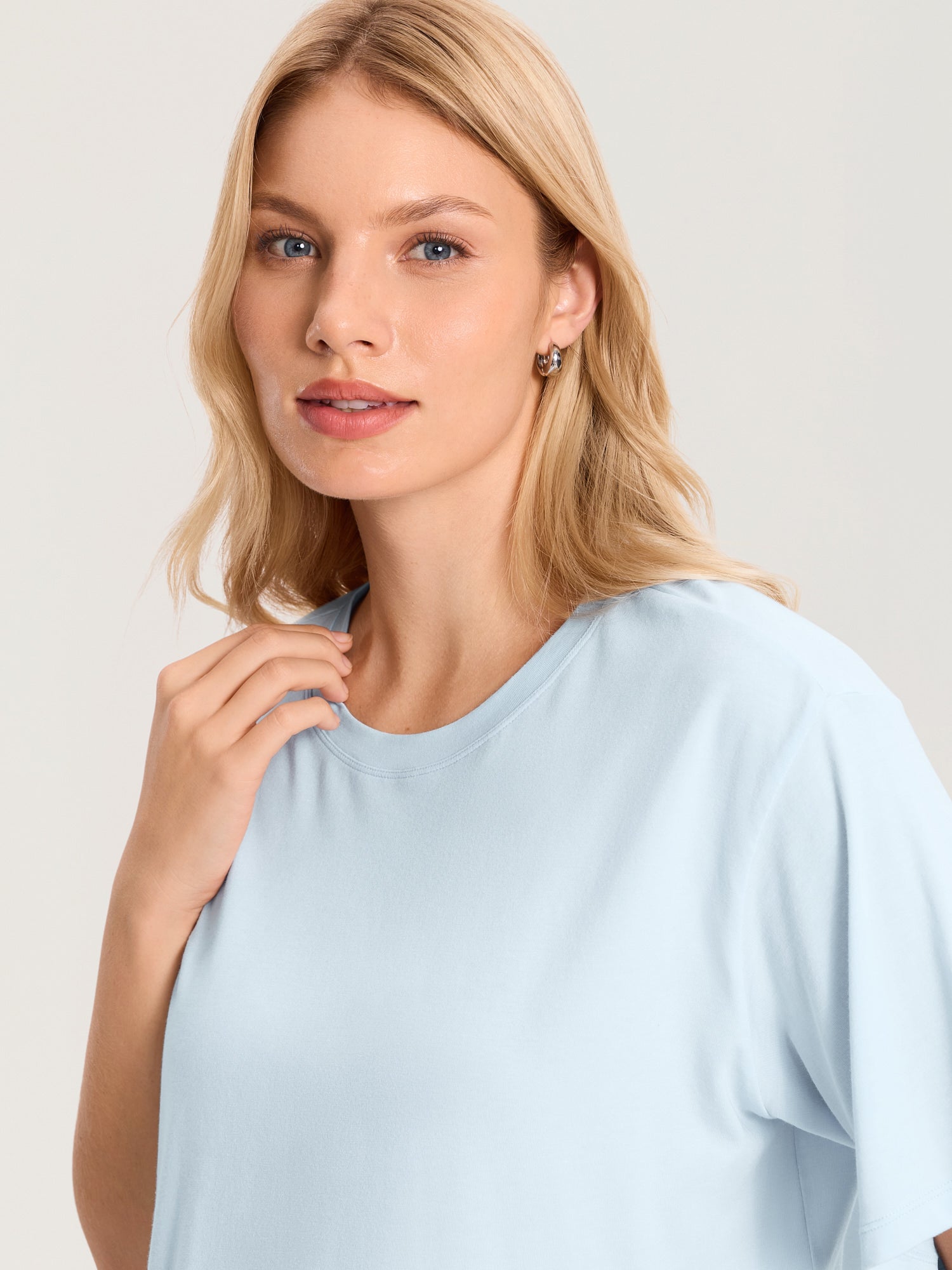 Modal Cotton Short Sleeve Loose Crop Tee